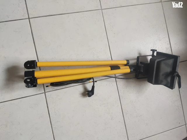 פנס הצפה חצובה טלסקופית 500W - Image 6