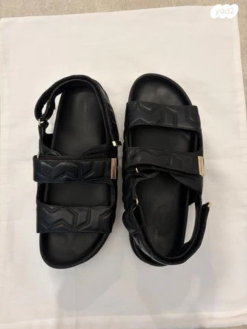 סנדלי נוחות לנשים Pull & Bear - Image 2