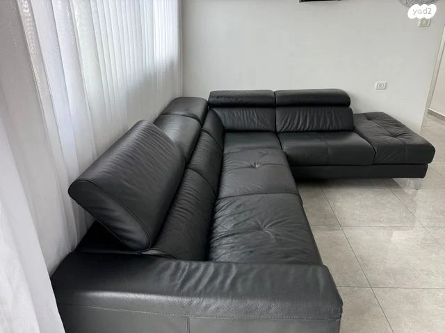 סלון עור אמיתי