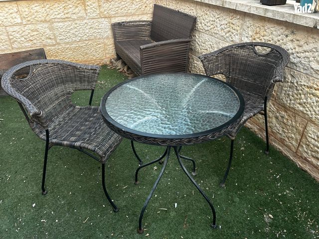 שולחן זכוכית ו 2 כסאות - Image 2