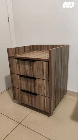 שידה עם 3 מגירות גדולות - Image 2