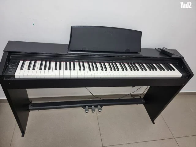 פסנתר חשמלי של CASIO - PX770
