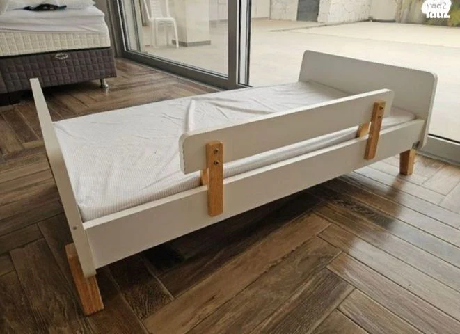 מיטת תינוק