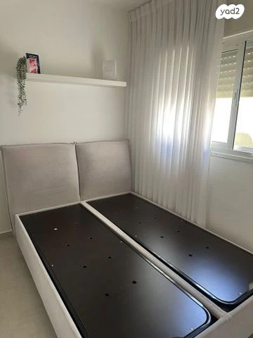 בסיס מיטה 1.4x1.9 של אירופלקס