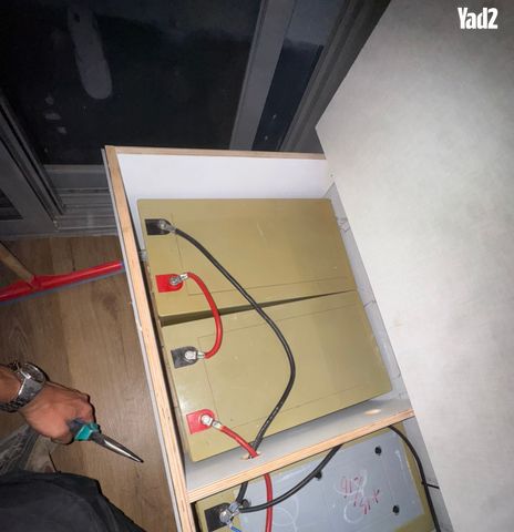 מצברים 12 וולט 250 אמפר