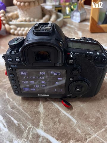 מצלמה canon 5d iii עם עדשה - Image 2