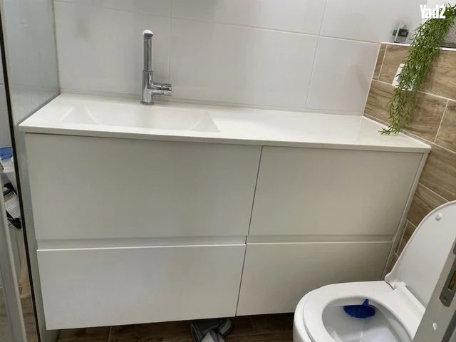ארון 120 לחדר רחצה
