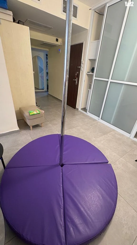 עמוד Pole Dance + מזרן הגנה