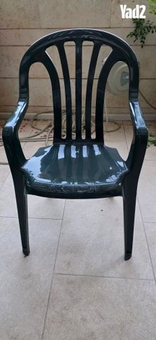 15 כיסאות כתר פלסטיק