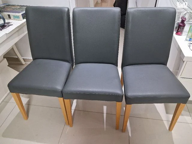 4 כיסאות לפינת אוכל
