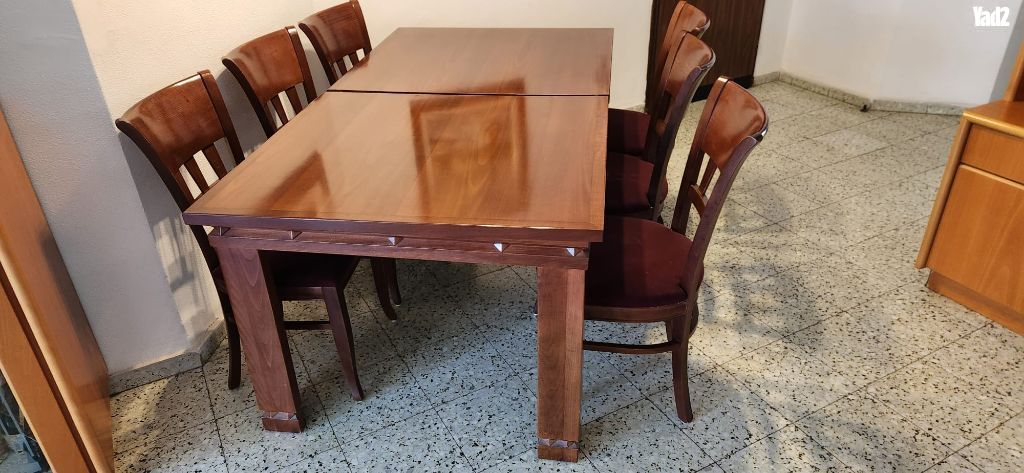 6 כיסאות עץ + שולחן לפינת אוכל - Image 2