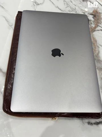 Apple MacBook Pro 16 אינץ׳