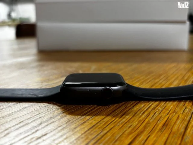 Apple Watch series 4, 44mm - Image 5