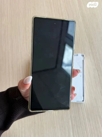 Google Pixel 6a - Image 3