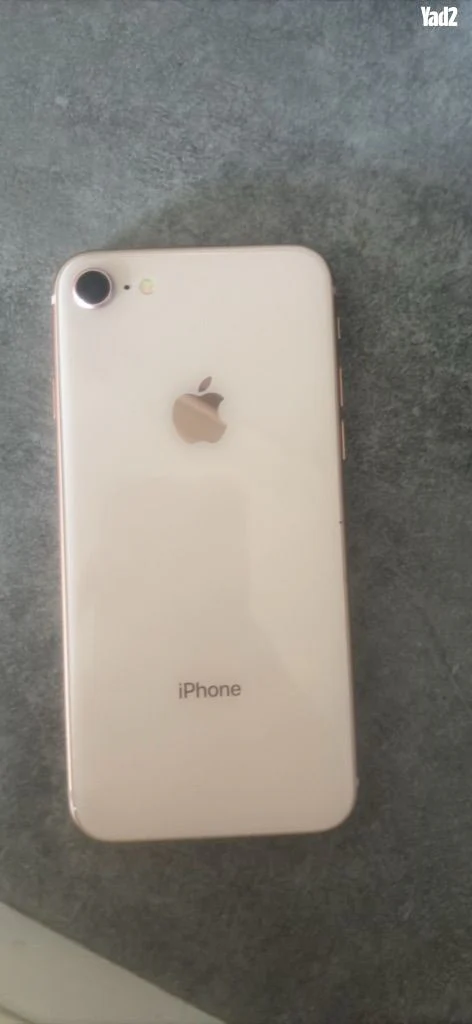 Iphone 8 - Image 2
