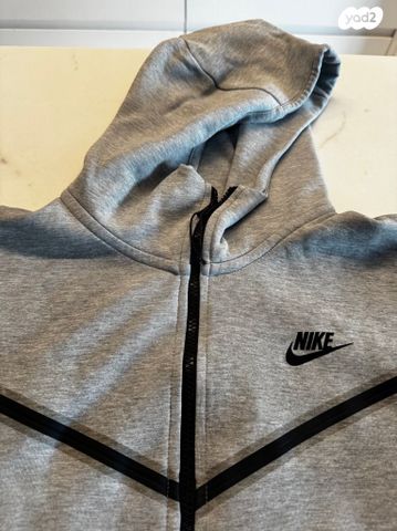 Nike Tech Fleece Windrunner - Image 3