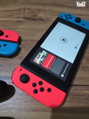 Nintendo switch console - Image 2